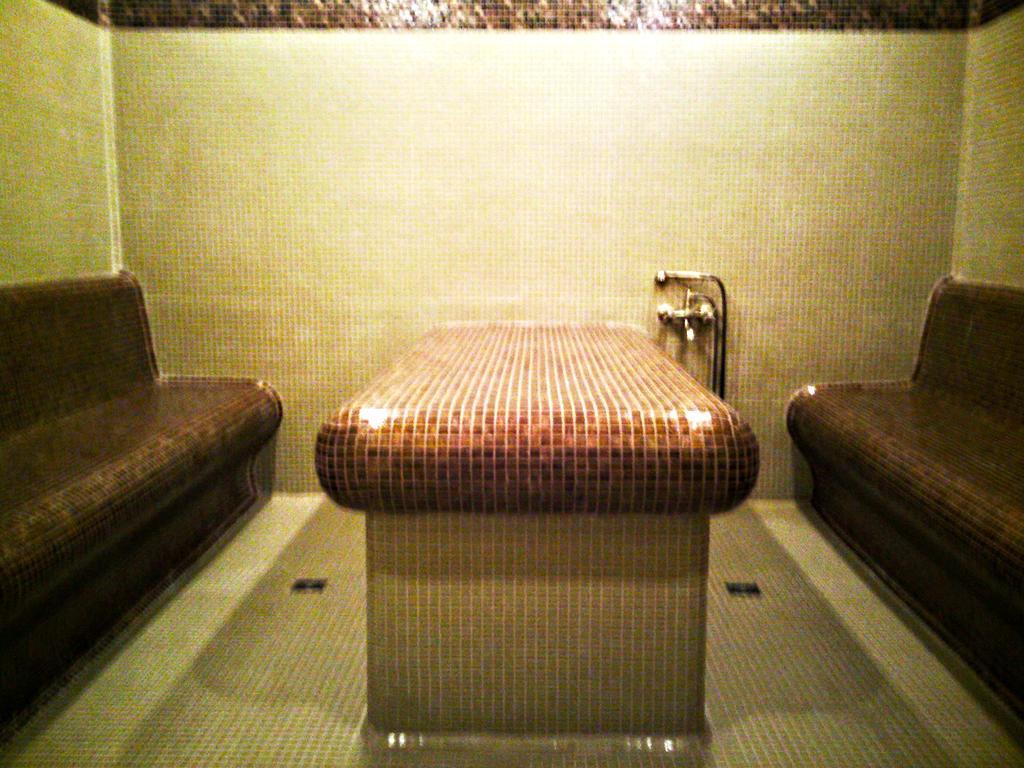 Incanto Family Hotel Sevlievo Luaran gambar