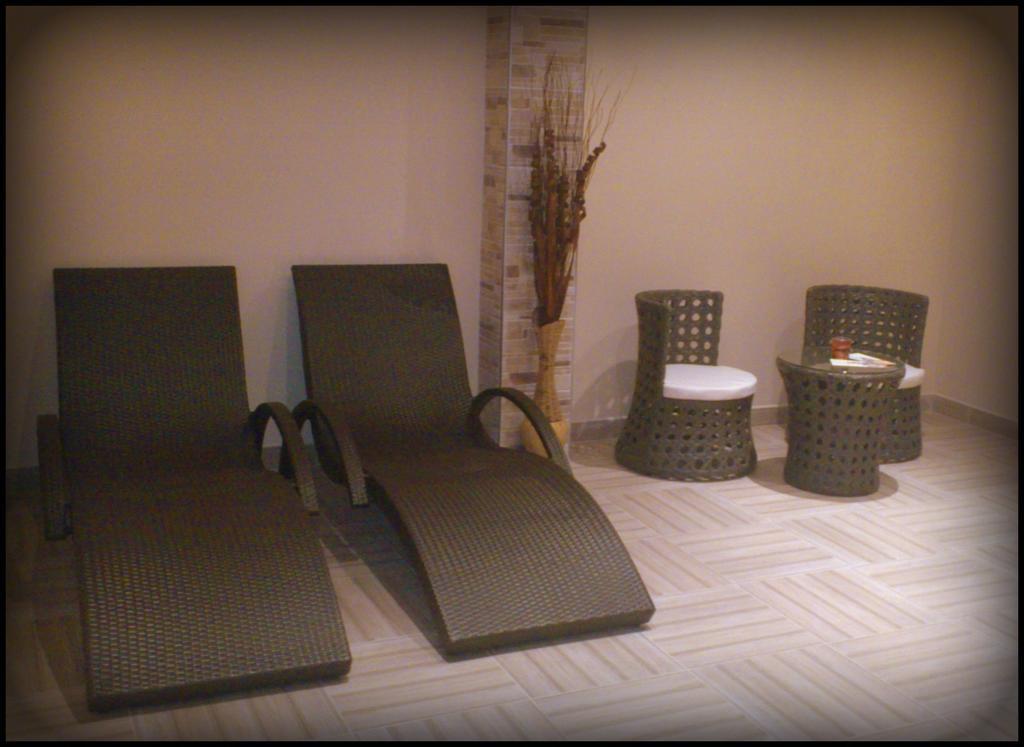 Incanto Family Hotel Sevlievo Luaran gambar