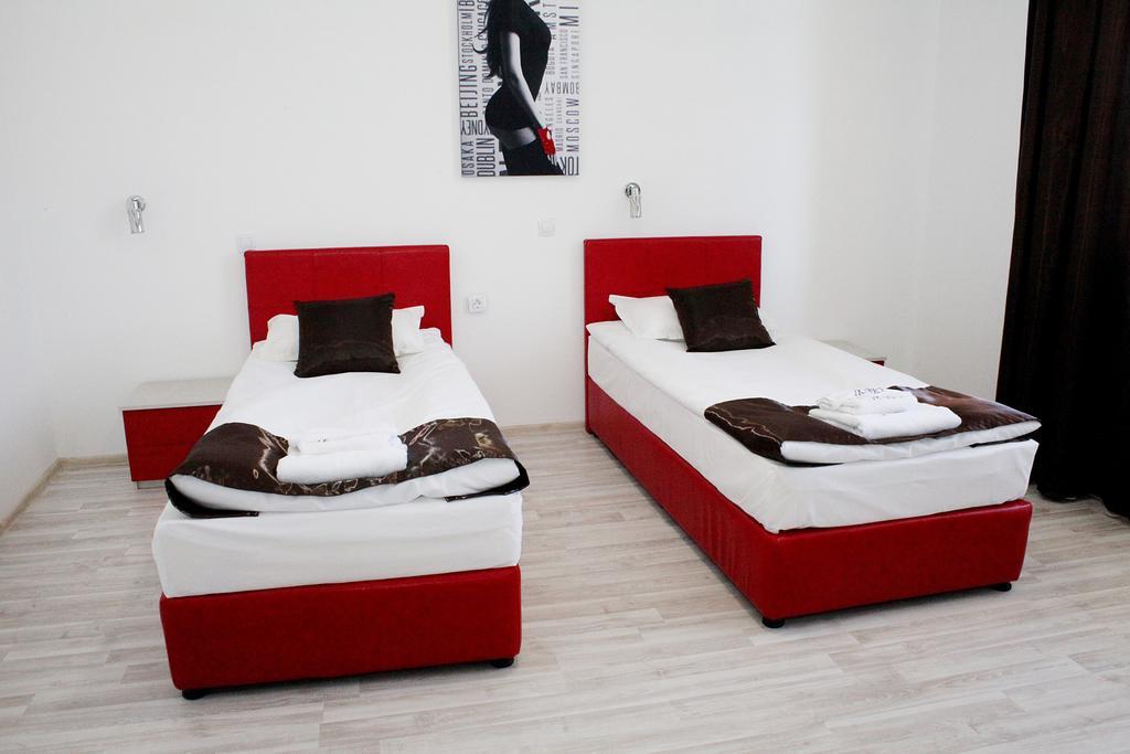 Incanto Family Hotel Sevlievo Luaran gambar